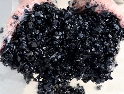 金湾沥青冷补料（沥青砂）的优势特点与施工流程解析